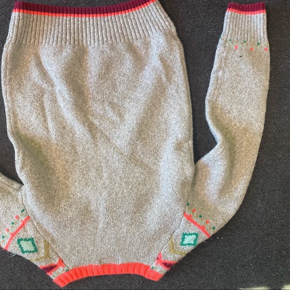 Kids Sweater - Picture 2 of 3